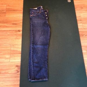 LEVI’S Wedgie Straight High Rise Jeans Market Stance 25
